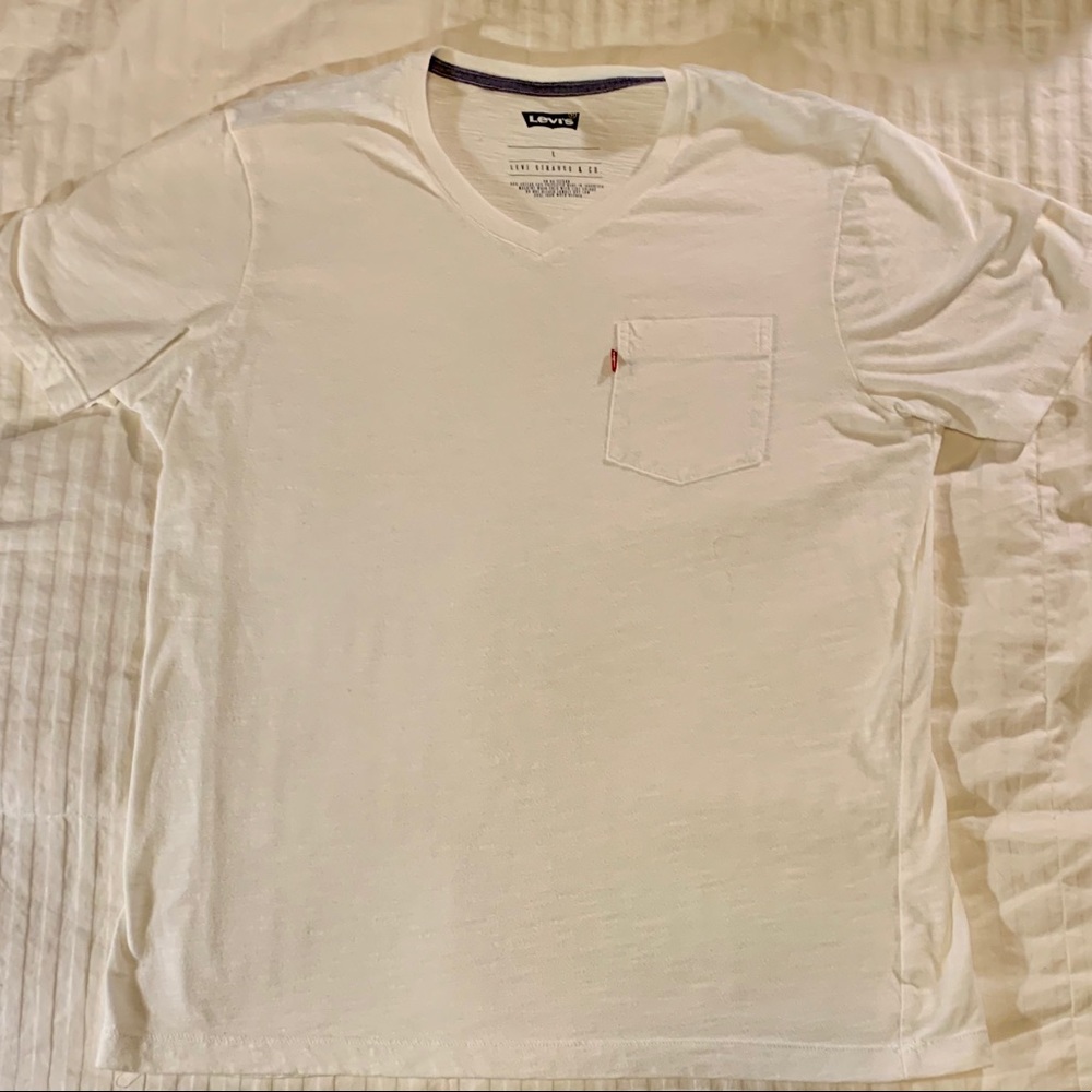 Levis mid V neck short sleeve tee